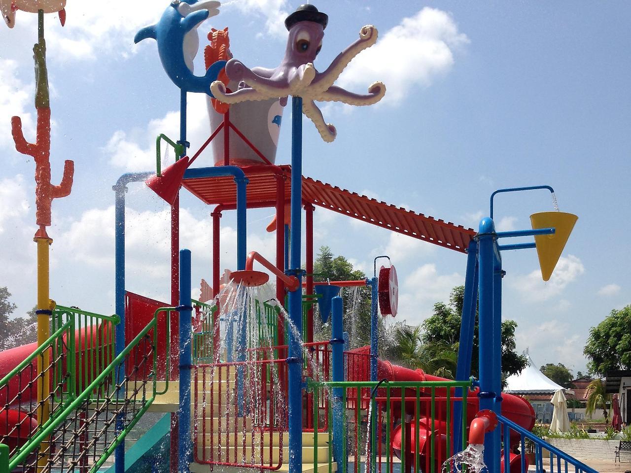 Bayou Lagoon Park Resort Melaka Zewnętrze zdjęcie