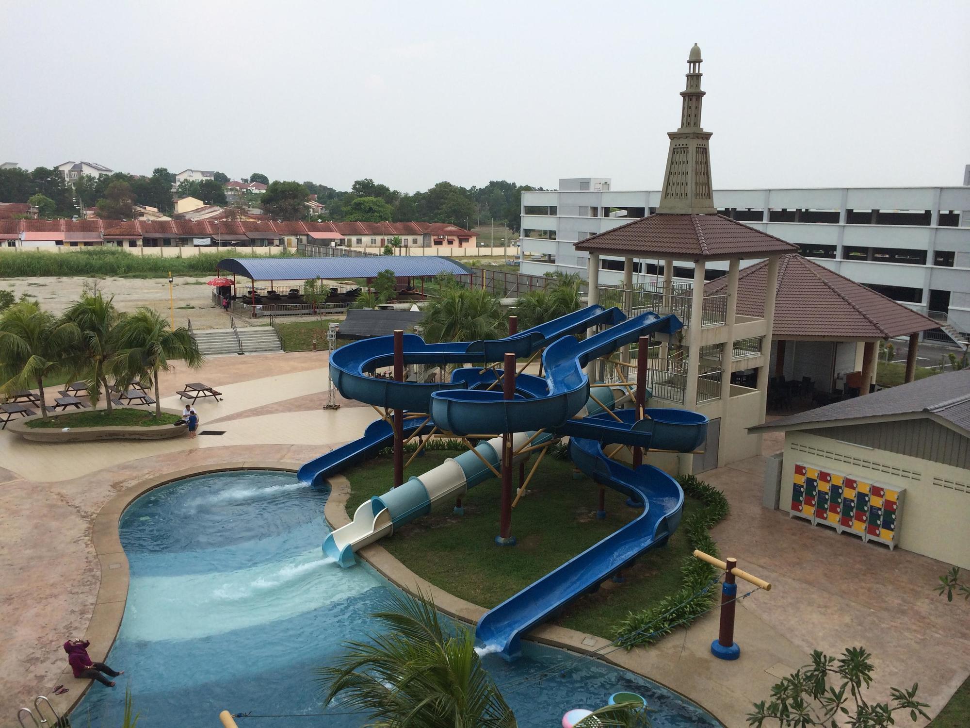 Bayou Lagoon Park Resort Melaka Zewnętrze zdjęcie